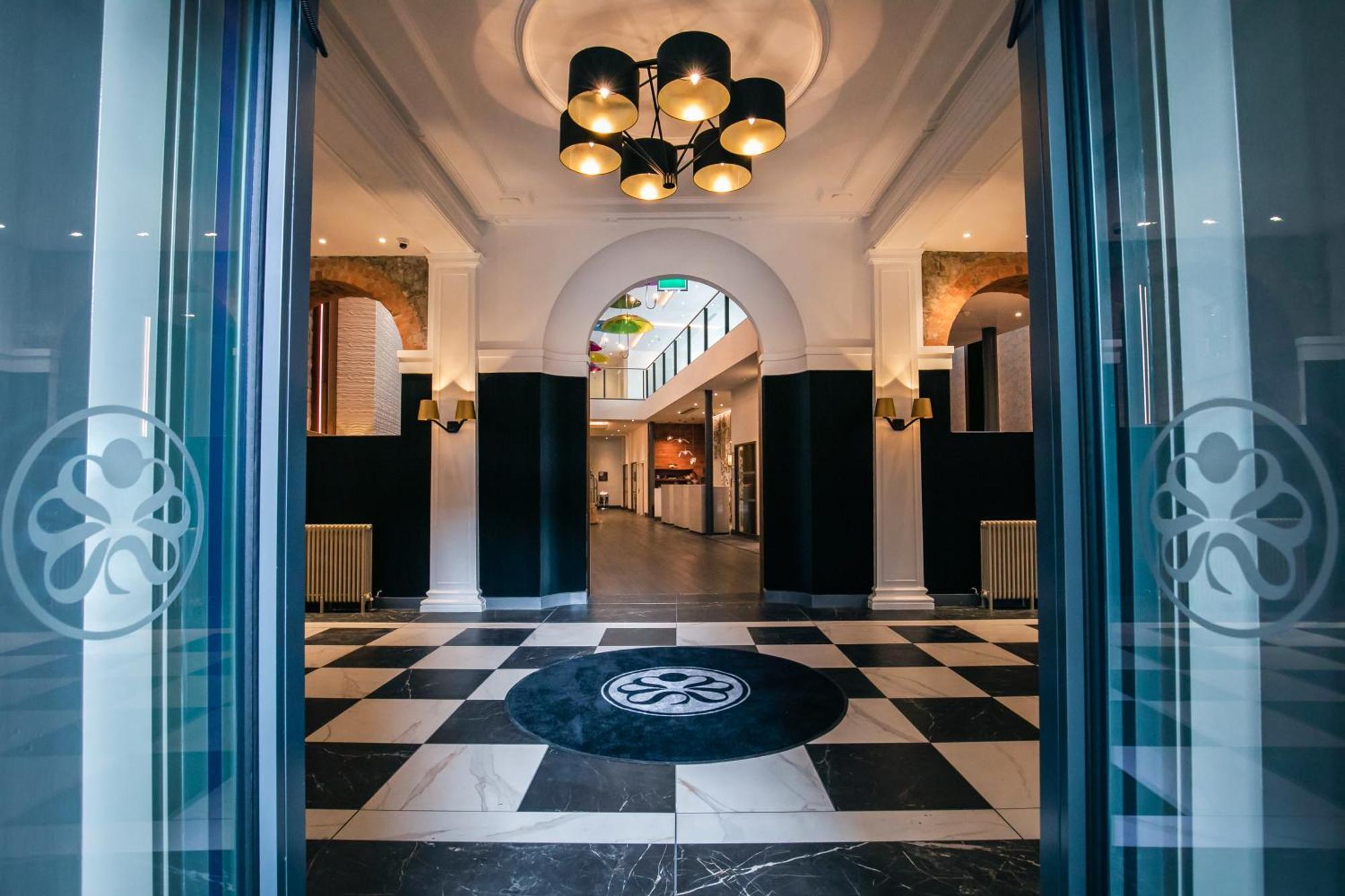Sandman Signature Aberdeen Hotel & Spa Exterior foto